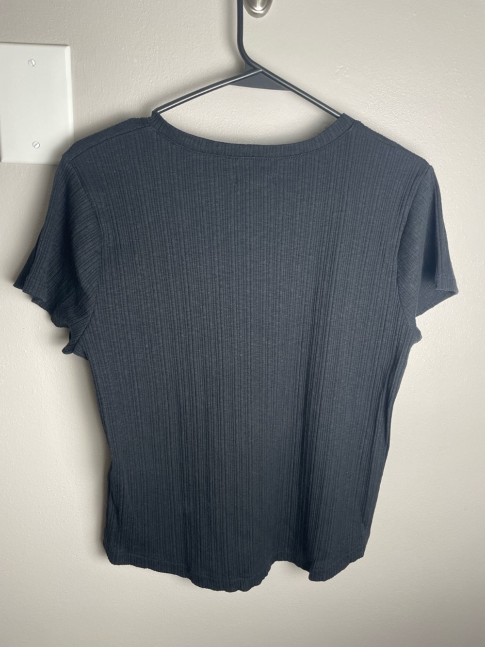 Madewell Black Ribbed Button-Front Short Sleeve Top - Picture 3 of 6